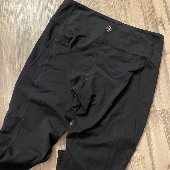 Athleta Pants - Black Athleta Cropped Leggings